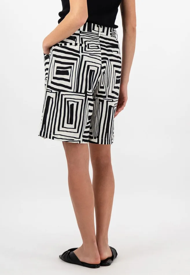 Sale Women FYNCHHATTON Linen Shorts With Graphics Pattern Black Sale Women FYNCHHATTON Linen Shorts With Graphics Pattern Black