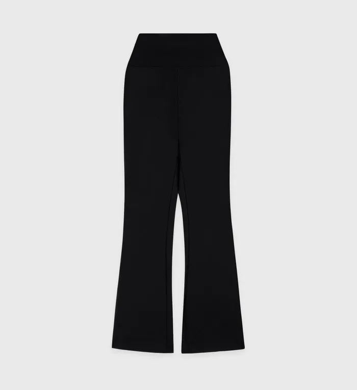 Sporty and Rich Activewear Women Serif Logo Flared Legging 8211 BlackWhite