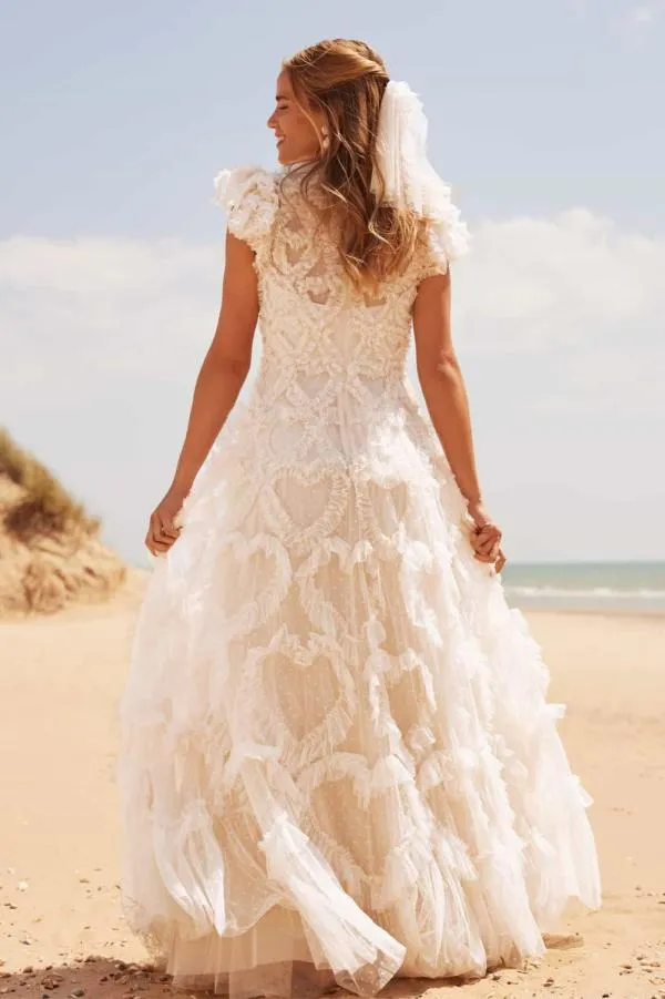 WeddingKIDSWomen Needle and Thread Amorette VNeck Gown Champagne