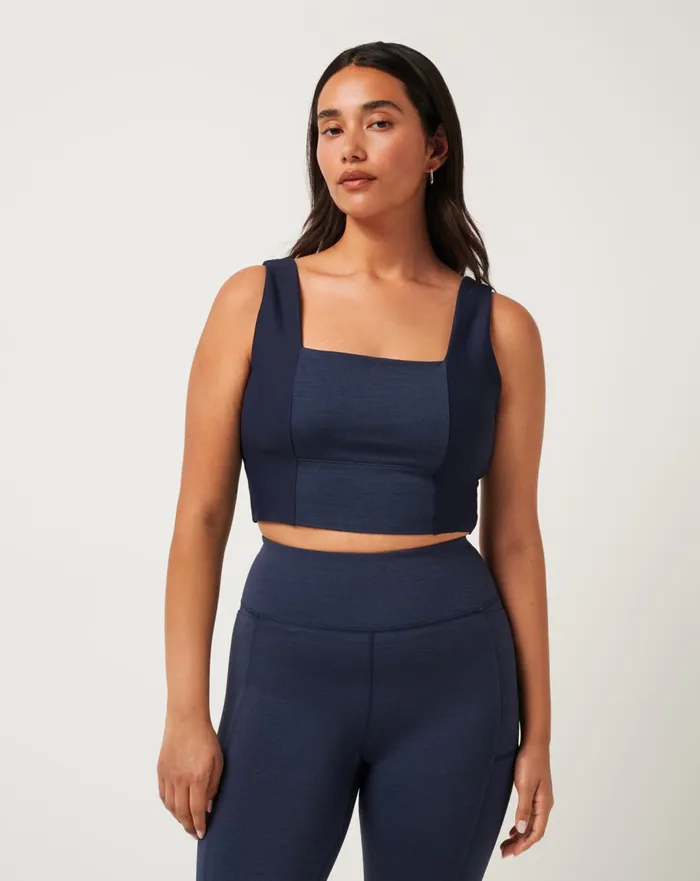 Women Active Tops TravisMathew MOVEKNIT SPORT TOP Heather Navy Blazer