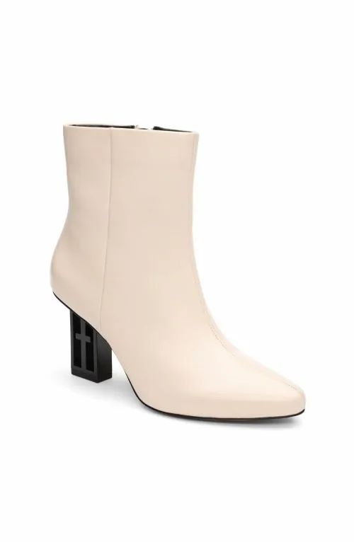 Women Boots Liverpool Los Angeles Claremont Icon Heel Side Zip Bootie Ecru