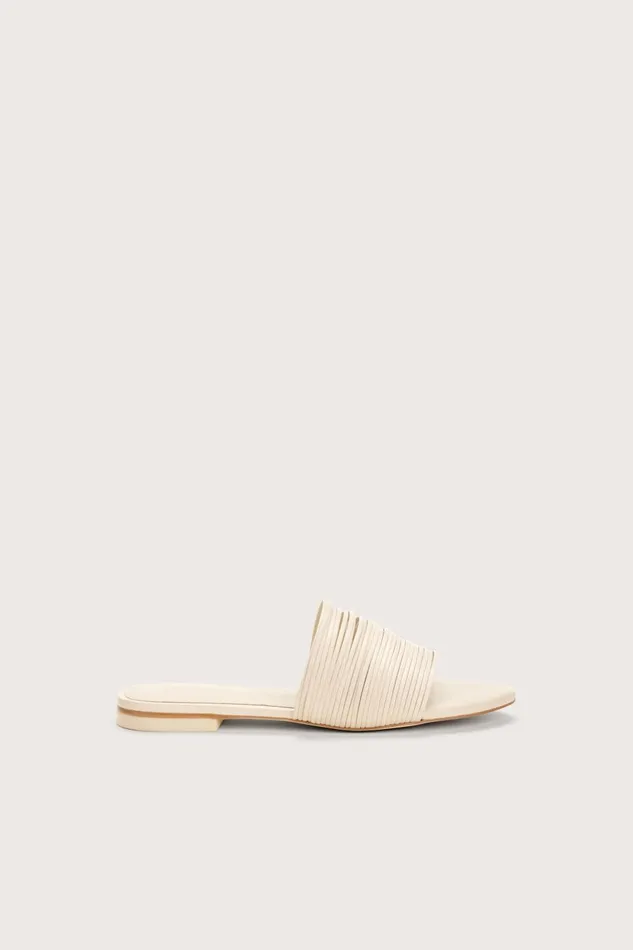 Women Cult Gaia Flats MIA SANDAL 8211 OFF WHITE
