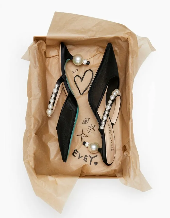 Women EVEY BLACK Black Betsey Johnson