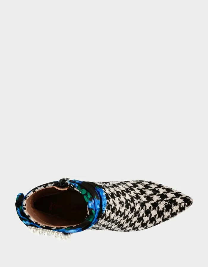 Women IDRIS BLACKWHITE Black White Betsey Johnson