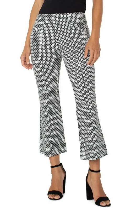 Women Pants Liverpool Los Angeles Stella Kick Flare With Welt Pockets Black White Batik Print