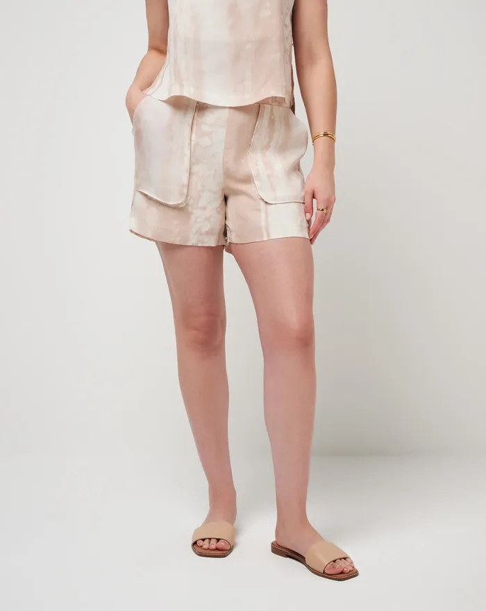 Women Shorts TravisMathew TROPIC WINDS SHORT Brazilian Sand