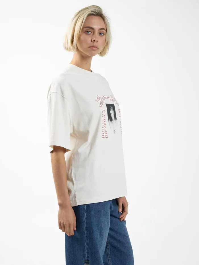 Womens Healing Delusions Oversized Tee Heritage White Thrills Tops and Tees